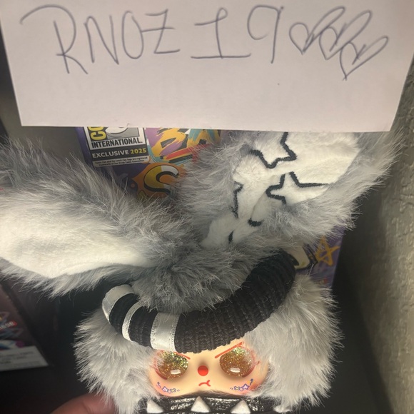 BABY THREE SDCC EXCLUSIVE CONFIRMED LIQUID EYES - Picture 1 of 2